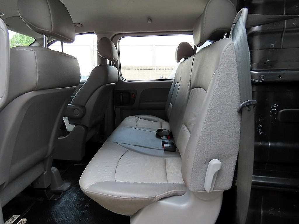 Hyundai Starex — photo 06