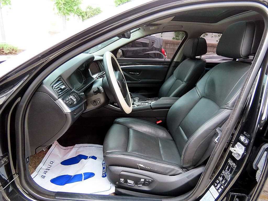 BMW 5-Series — photo 05