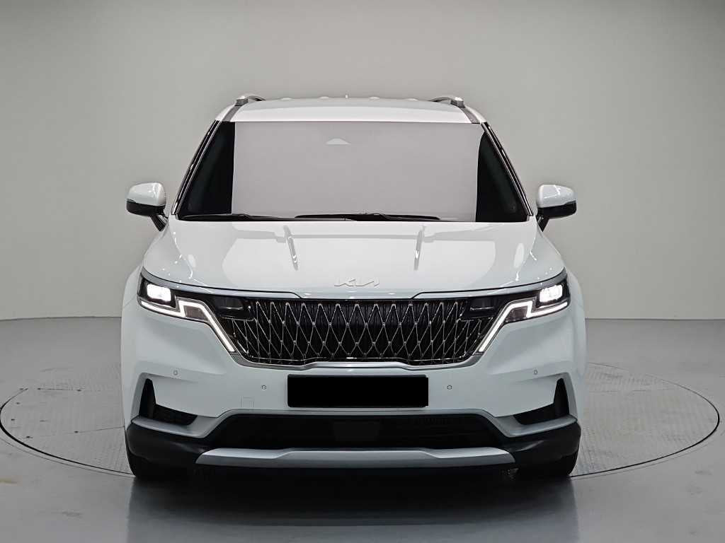 Kia Carnival — photo 02