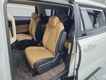 Kia Carnival — photo 12