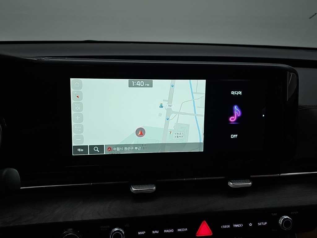 Kia Carnival — photo 15