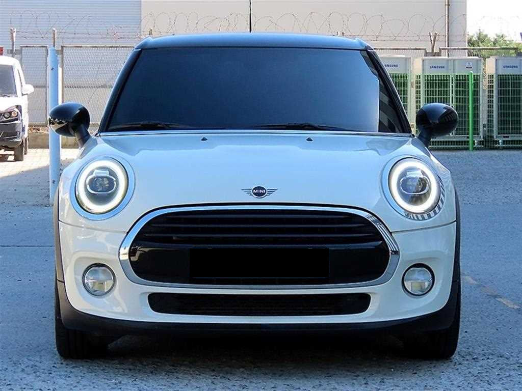 Mini Cooper — photo 01