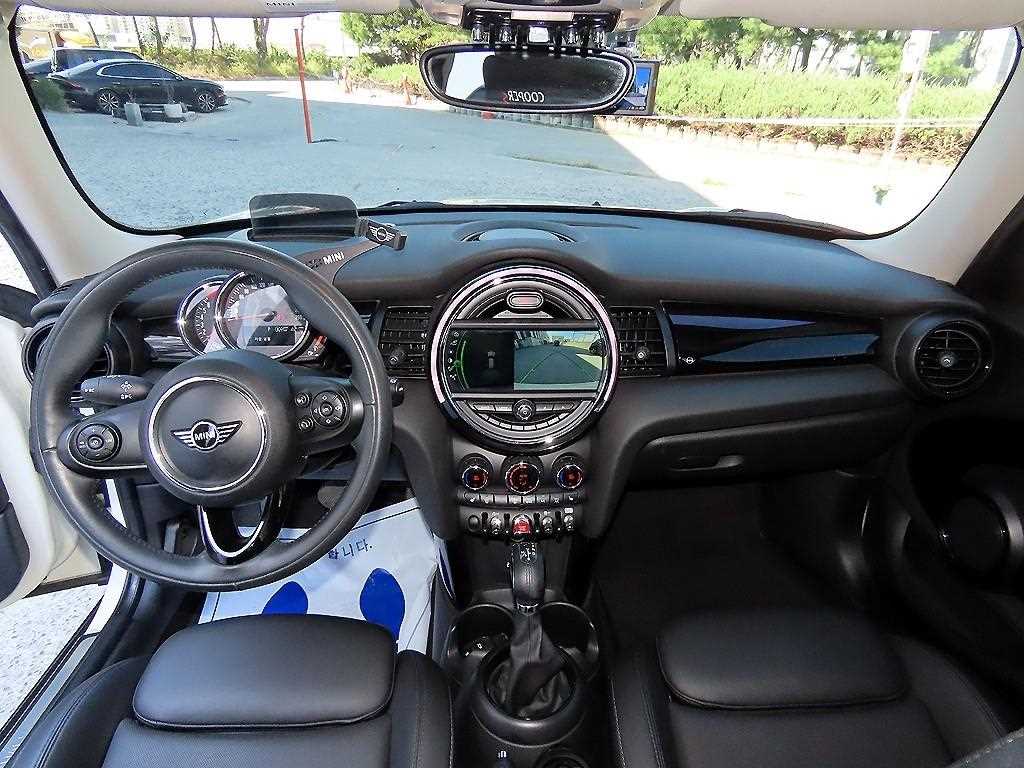 Mini Cooper — photo 07