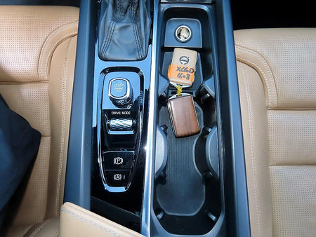 Volvo XC60 — photo 12