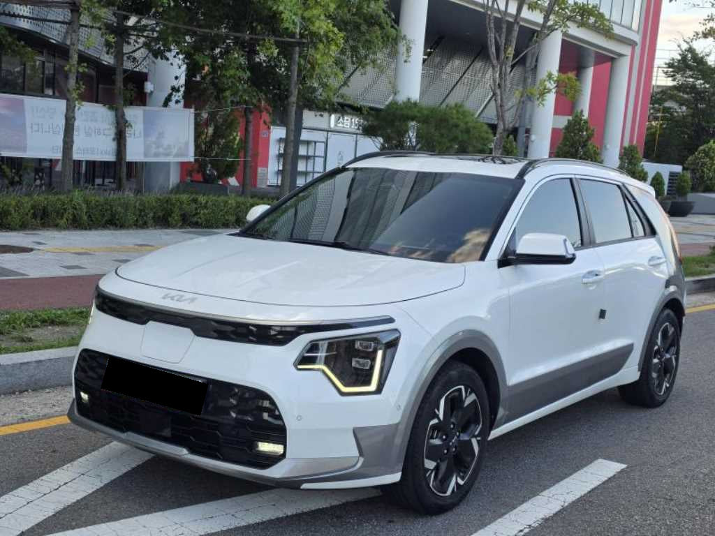Kia Niro — photo 02