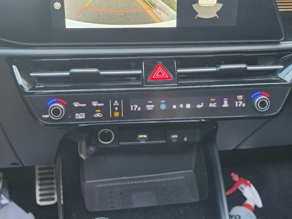 Kia Niro — photo 16
