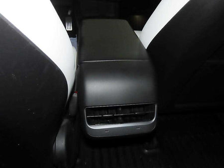 Tesla Model 3 — photo 16