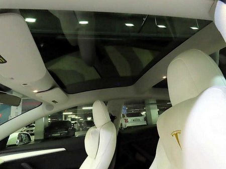 Tesla Model 3 — photo 17