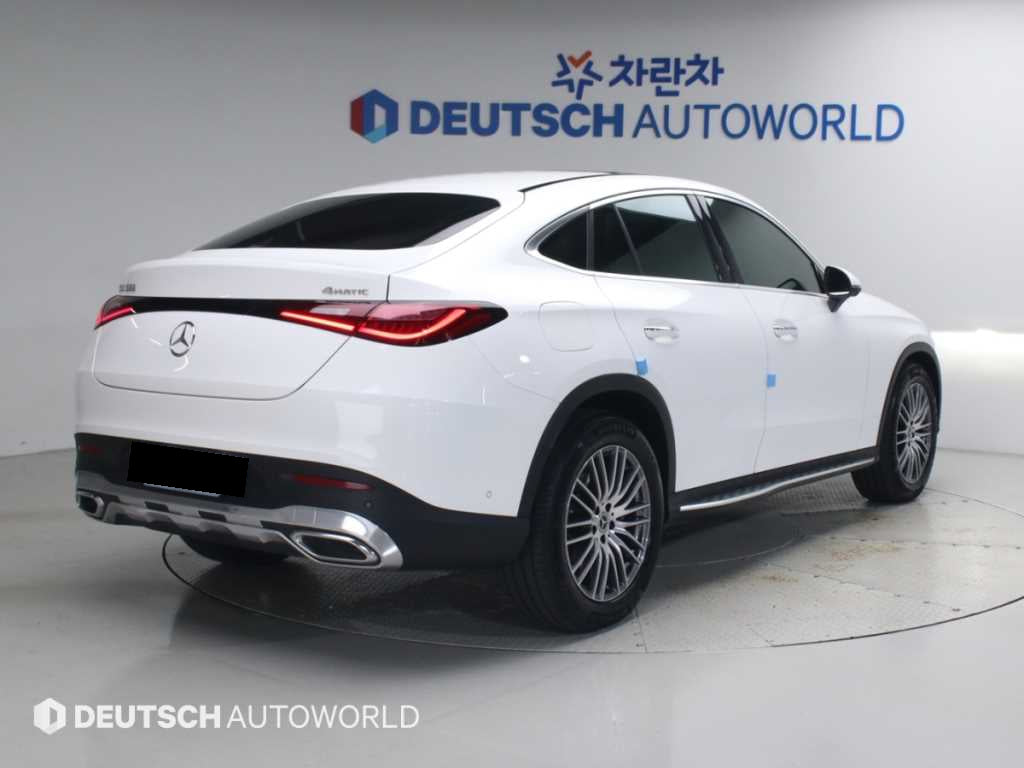 Mercedes-Benz GLC-Class — photo 02
