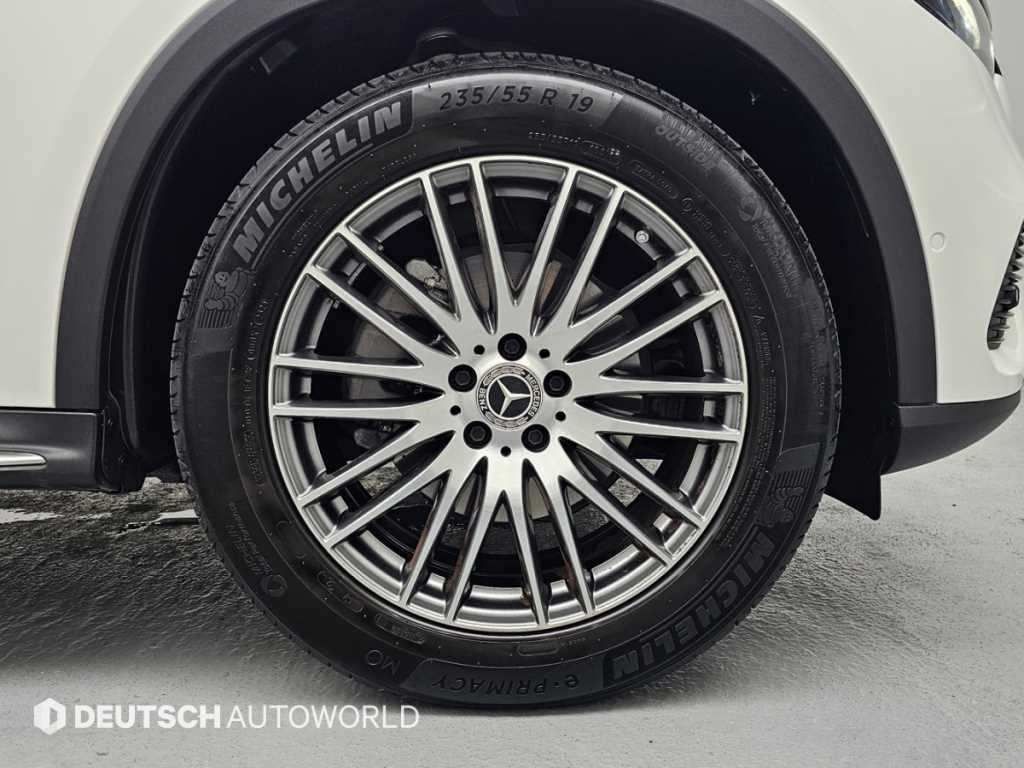 Mercedes-Benz GLC-Class — photo 05