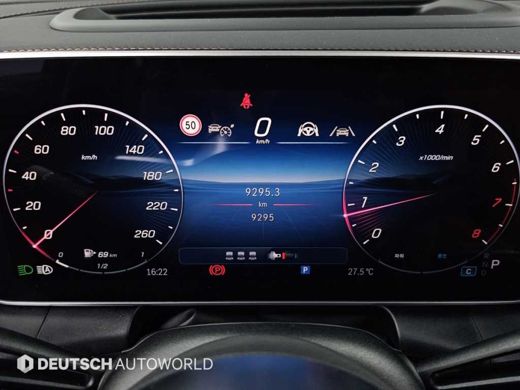 Mercedes-Benz GLC-Class — photo 08