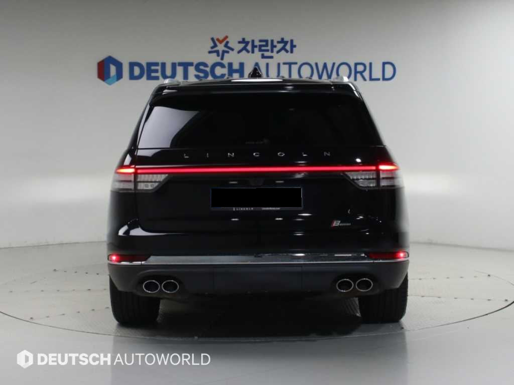 Lincoln Aviator — photo 04