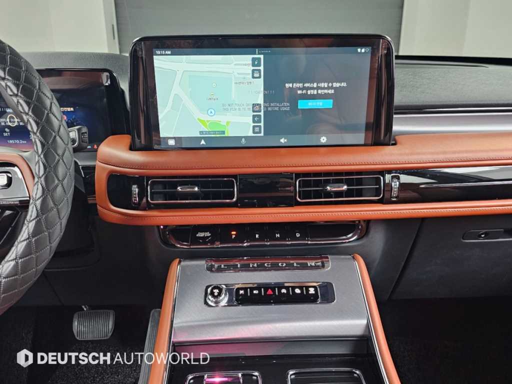 Lincoln Aviator — photo 14