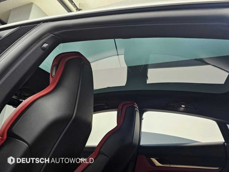 Porsche Taycan — photo 18