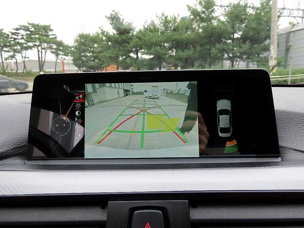 BMW 4-Series — photo 17