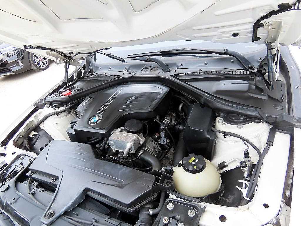 BMW 4-Series — photo 19