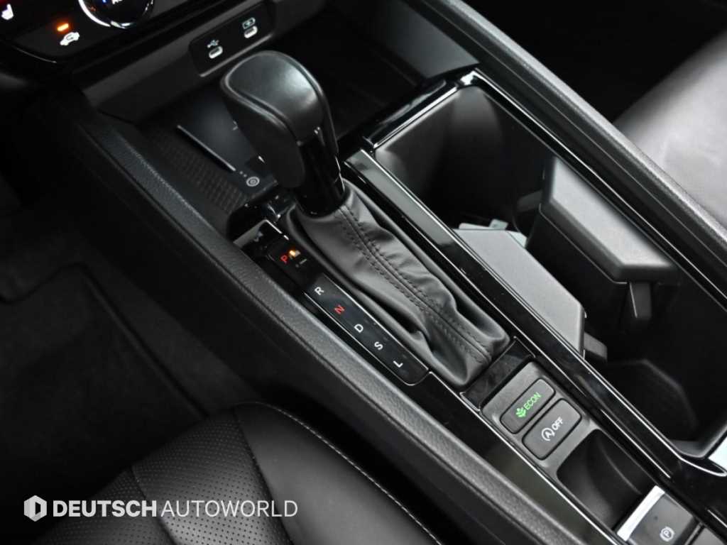 Honda Accord — photo 09