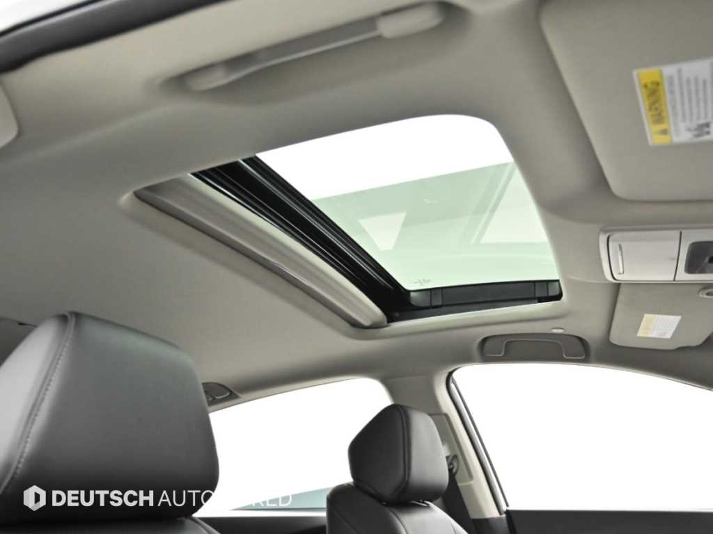 Honda Accord — photo 18