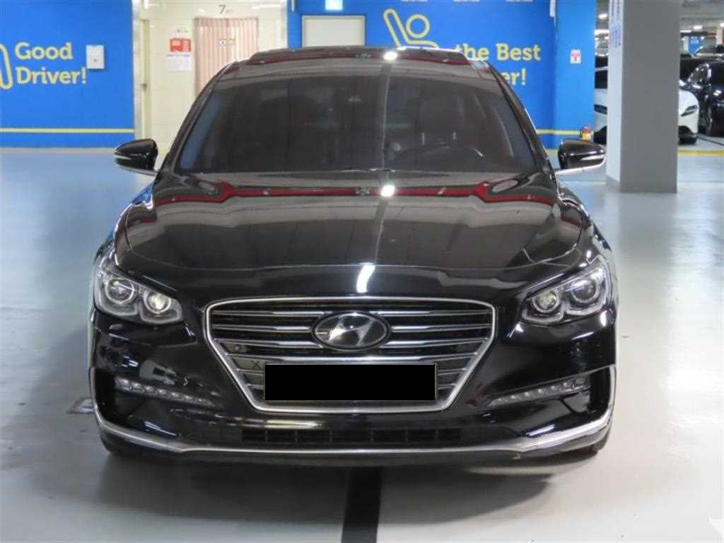 Hyundai Grandeur — photo 01
