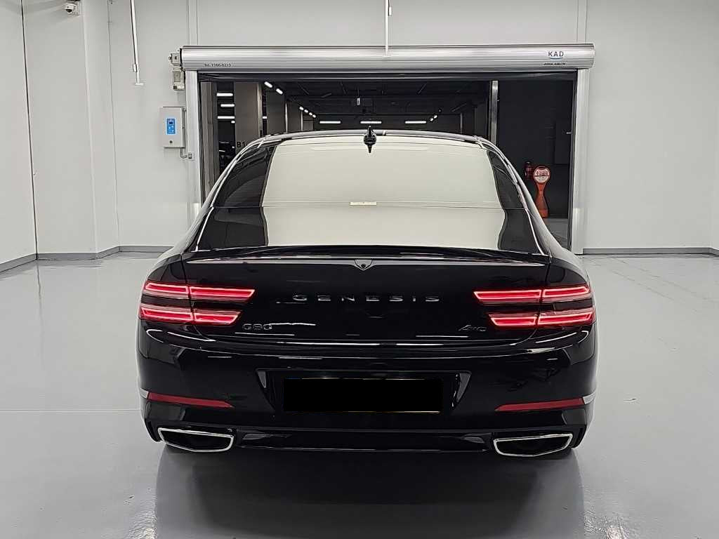 Genesis G80 — photo 03