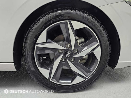 Hyundai Avante — photo 05