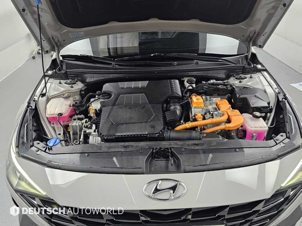 Hyundai Avante — photo 06