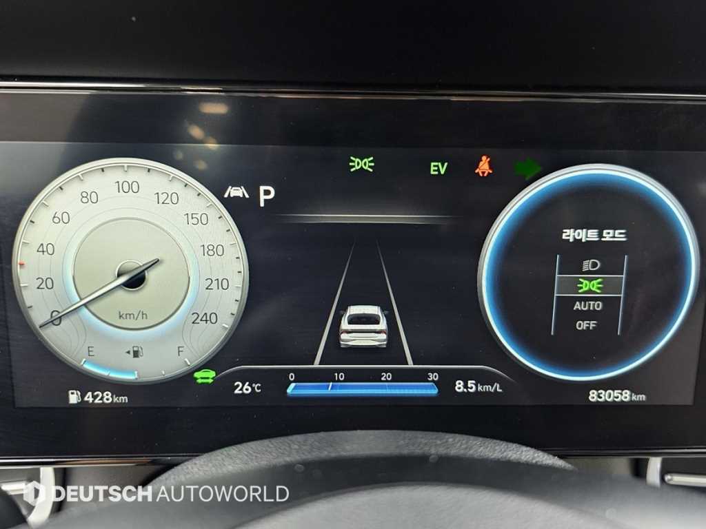 Hyundai Avante — photo 08