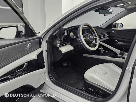 Hyundai Avante — photo 11