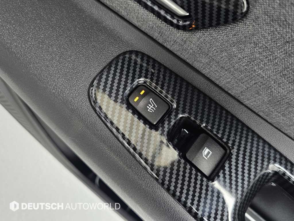 Hyundai Avante — photo 16
