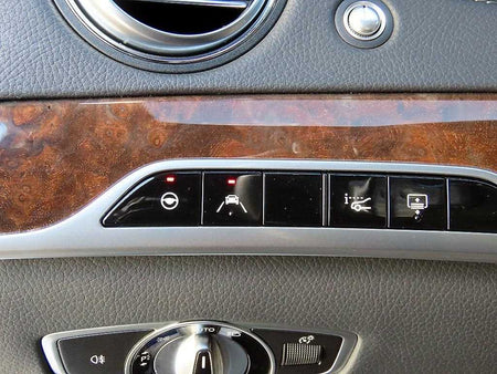 Mercedes-Benz S-Class — photo 12