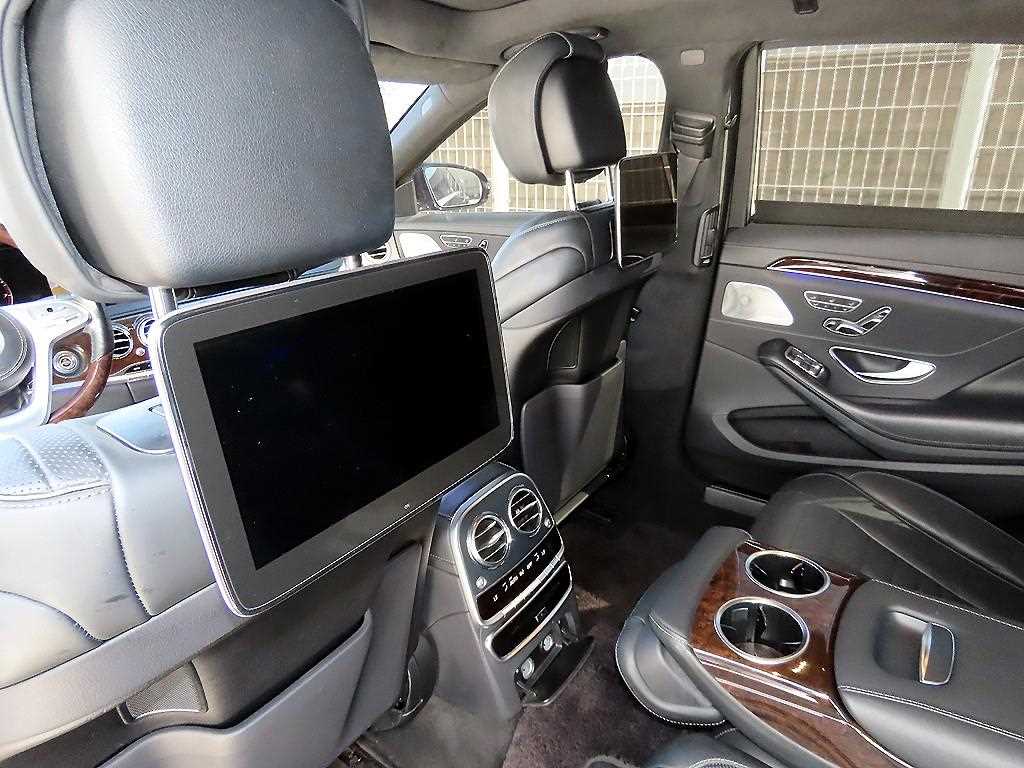 Mercedes-Benz S-Class — photo 14