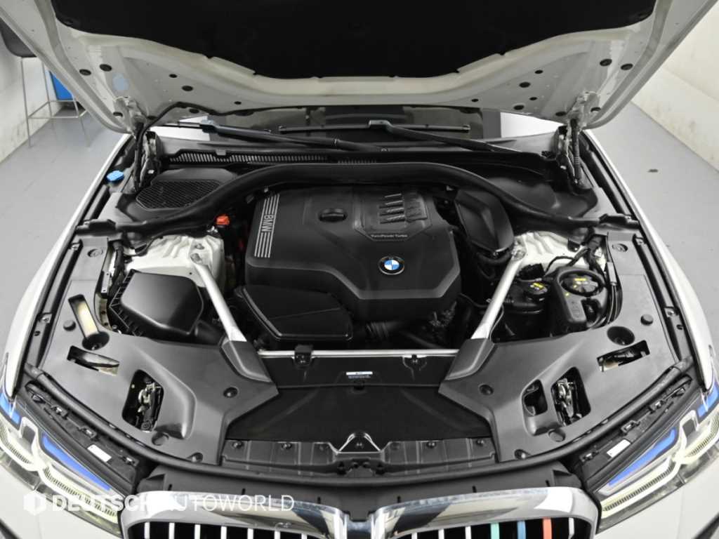 BMW 5-Series — photo 06