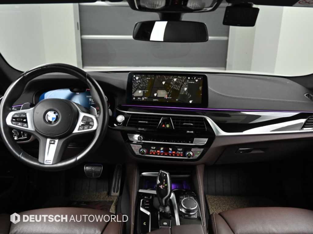 BMW 5-Series — photo 07