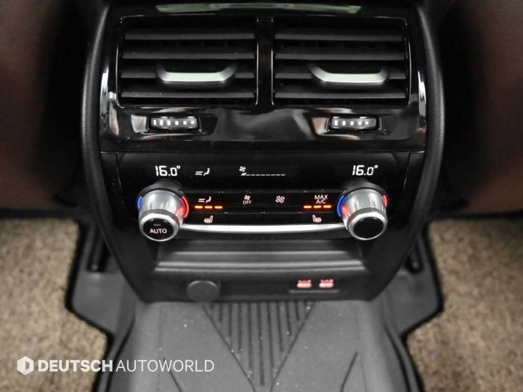 BMW 5-Series — photo 16
