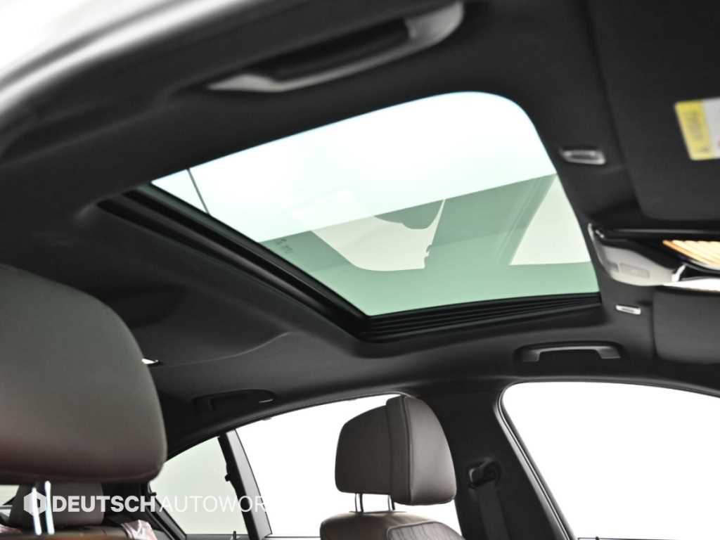 BMW 5-Series — photo 18