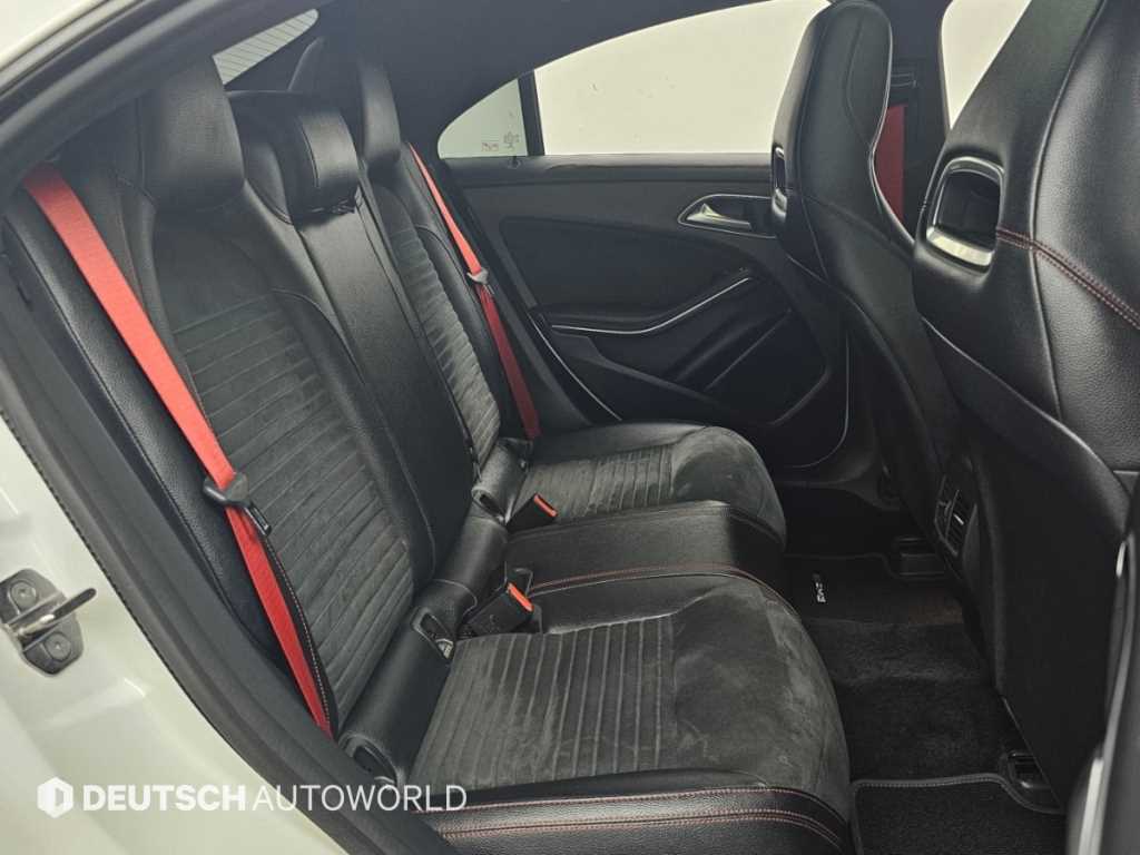 Mercedes-Benz CLA-Class — photo 12