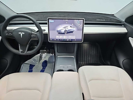 Tesla Model Y — photo 07