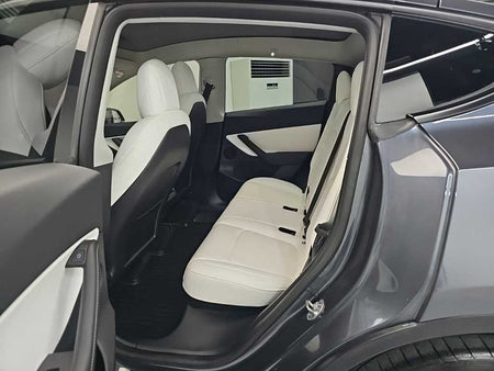 Tesla Model Y — photo 12