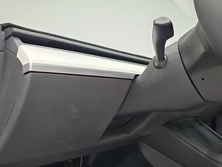 Tesla Model Y — photo 17