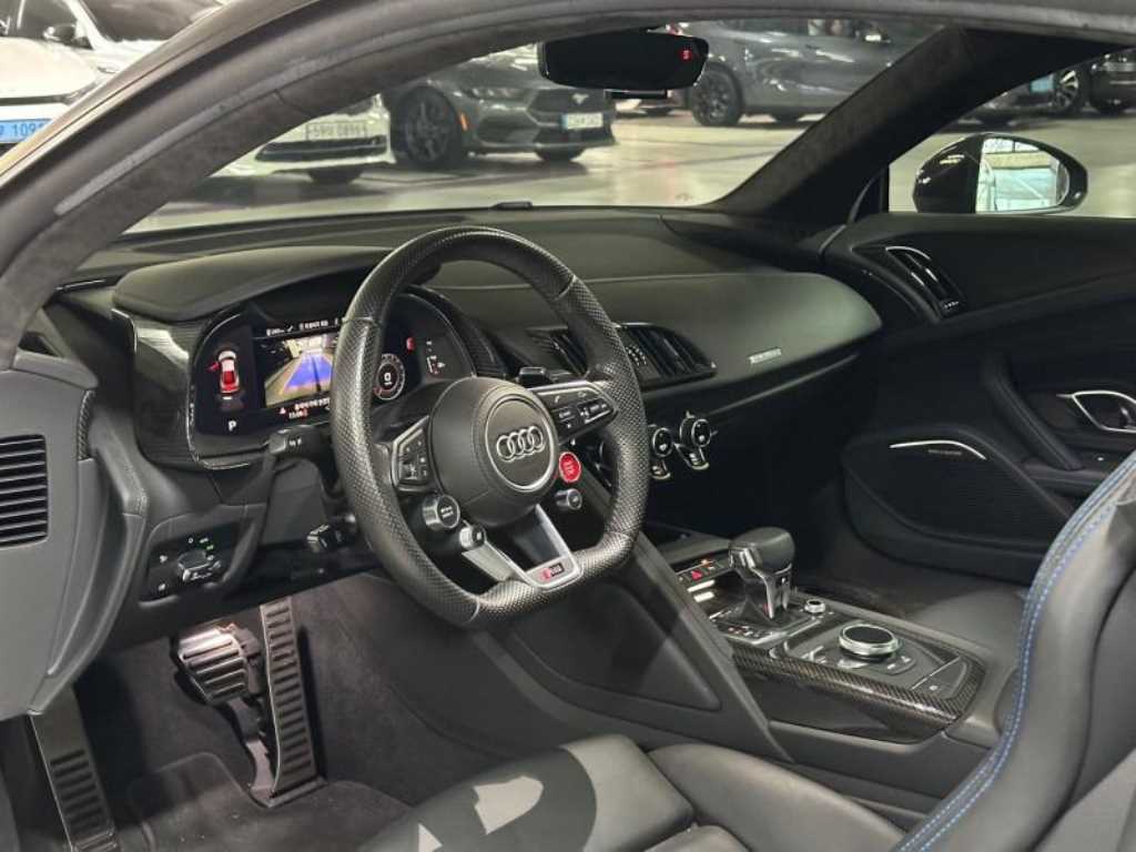 Audi R8 — photo 11
