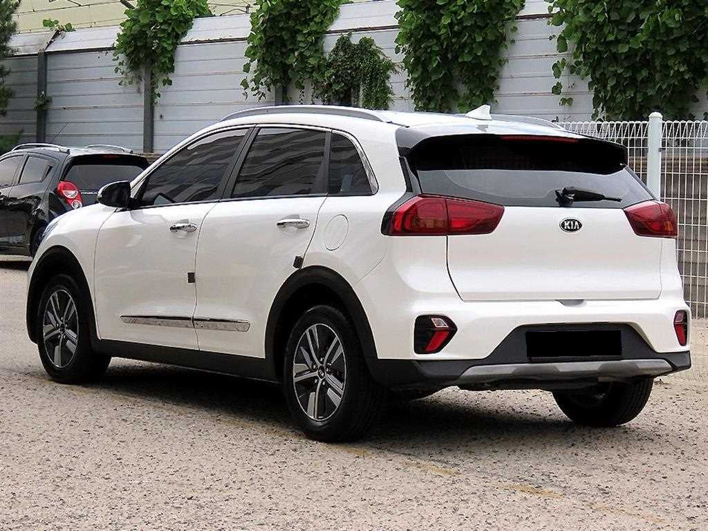 Kia Niro — photo 03