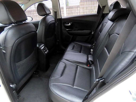 Kia Niro — photo 06