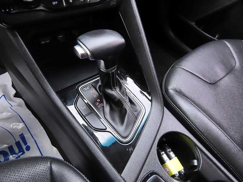 Kia Niro — photo 10