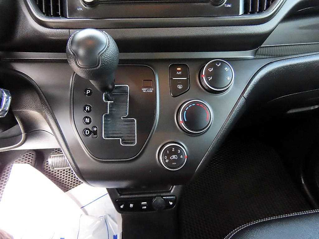 Kia RAY — photo 12