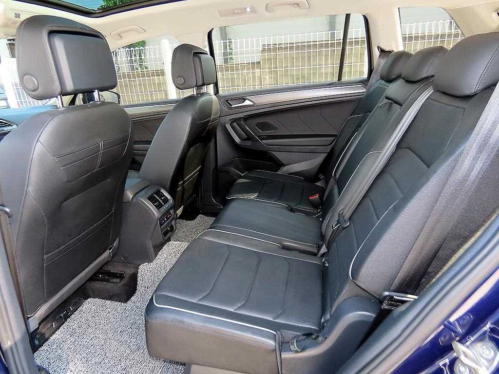 Volkswagen Tiguan — photo 06