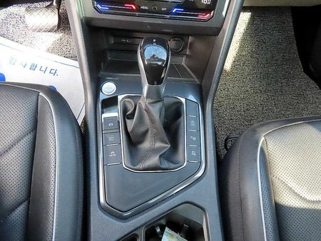 Volkswagen Tiguan — photo 11
