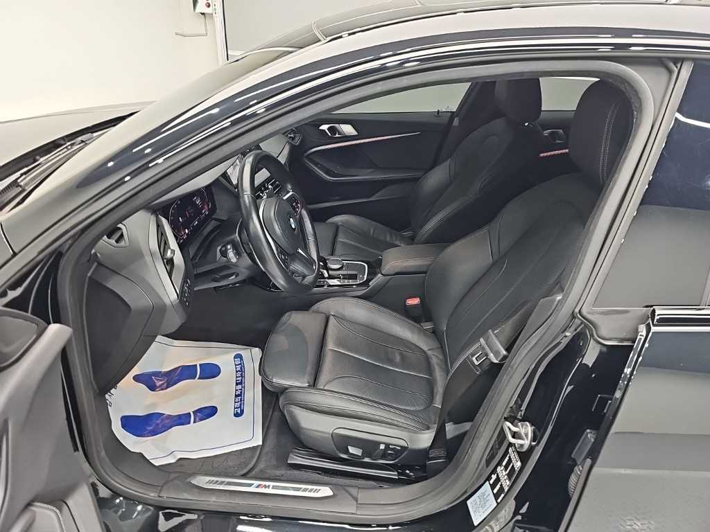 BMW 2-Series — photo 11