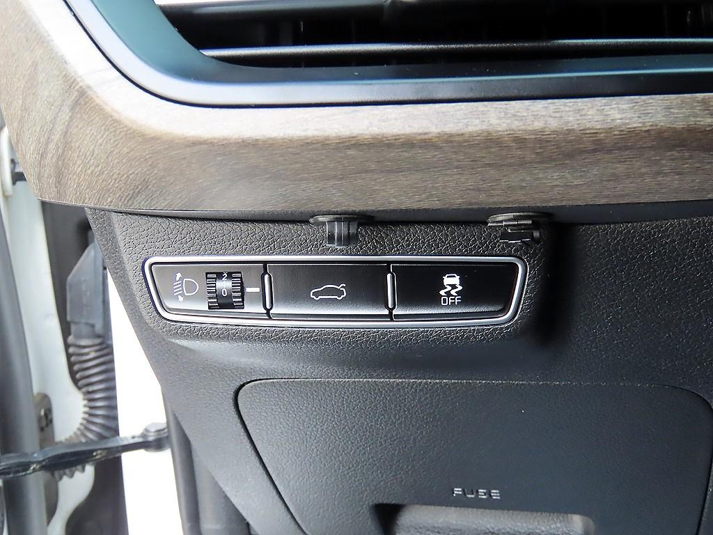 Kia K8 — photo 12