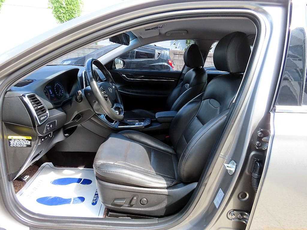 Hyundai Grandeur — photo 05