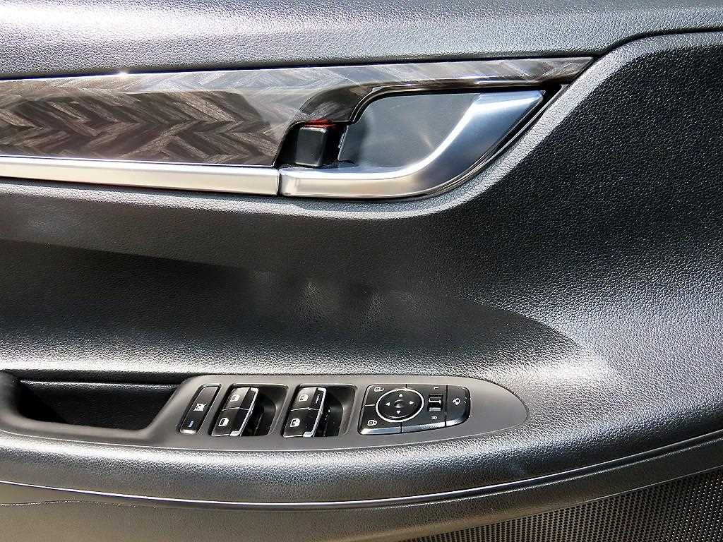 Hyundai Grandeur — photo 11